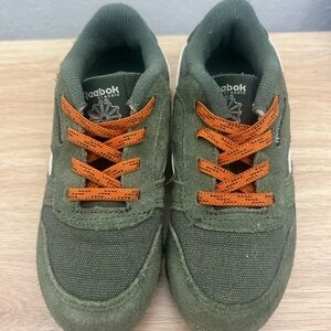 Reebok Kids Forest Green Sneakers with Bright Orange Laces